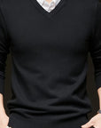 Hugh | Refined V-Neck Sweater
