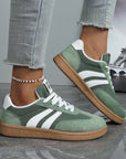 Lena | Classic Lace-Up Sneakers