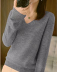 Selene | Soft V-Neck Sweater