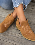 Isadora | Embroidered Low-Heel Ankle Boots