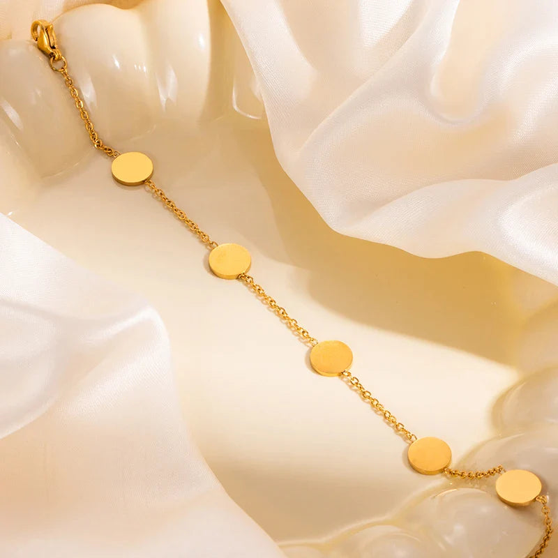 Luxury Zircon Bracelet with Polished Shine